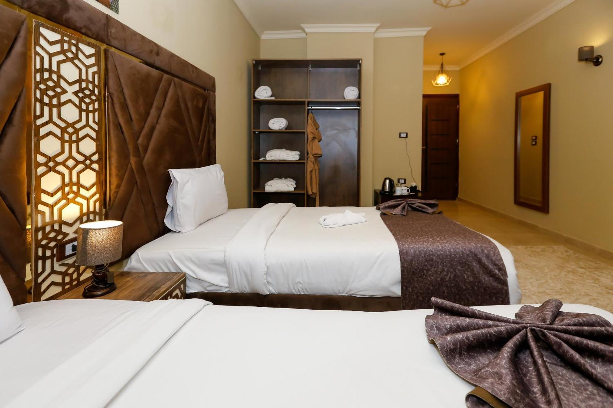Master Pyramids Hotel Al Kawm al Akhdar Exteriör bild
