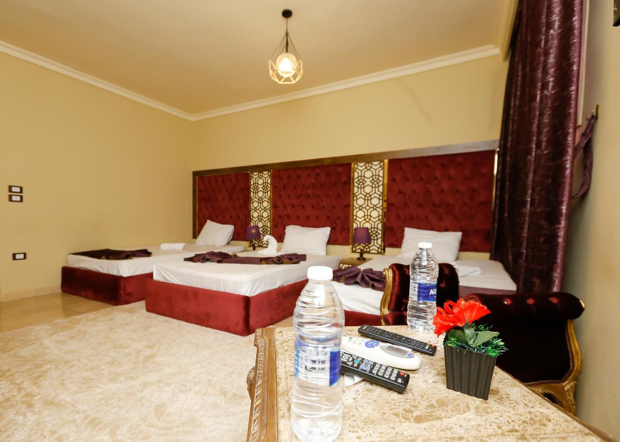 Master Pyramids Hotel Al Kawm al Akhdar Exteriör bild