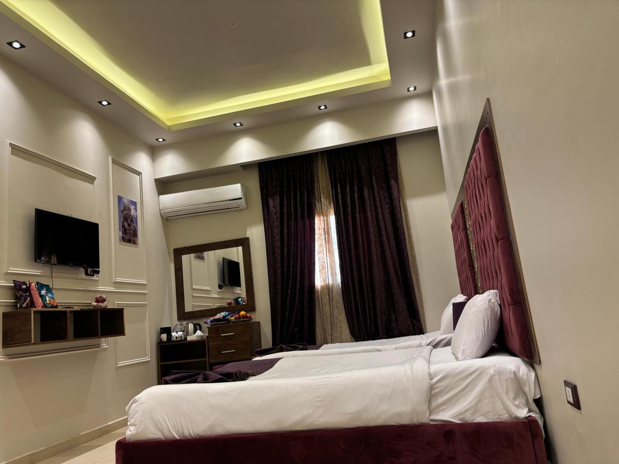 Master Pyramids Hotel Al Kawm al Akhdar Exteriör bild