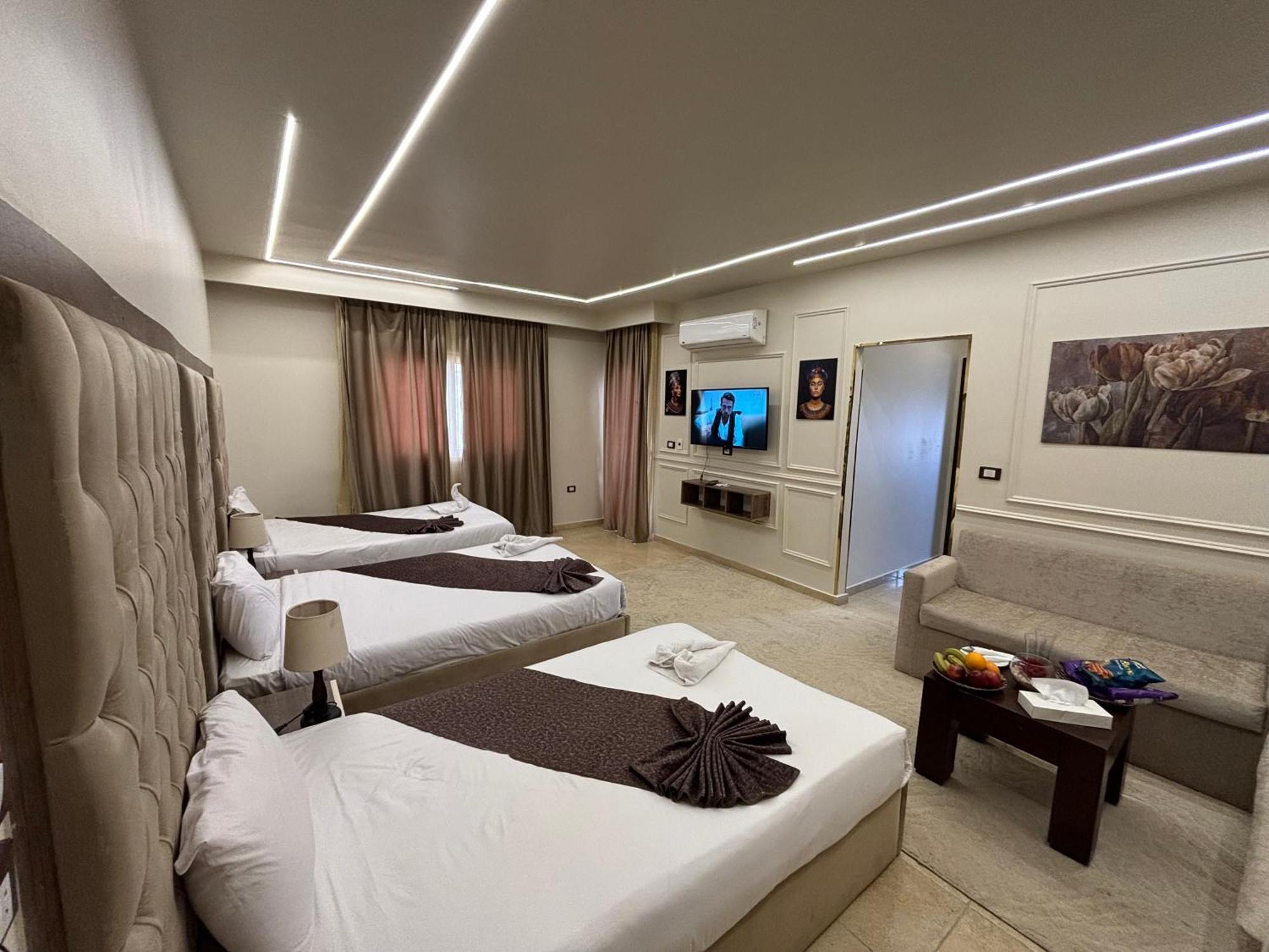 Master Pyramids Hotel Al Kawm al Akhdar Exteriör bild